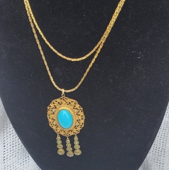 Vintage Gold Filigree Faux Turquoise pendant Necklace - Picture 4 of 7